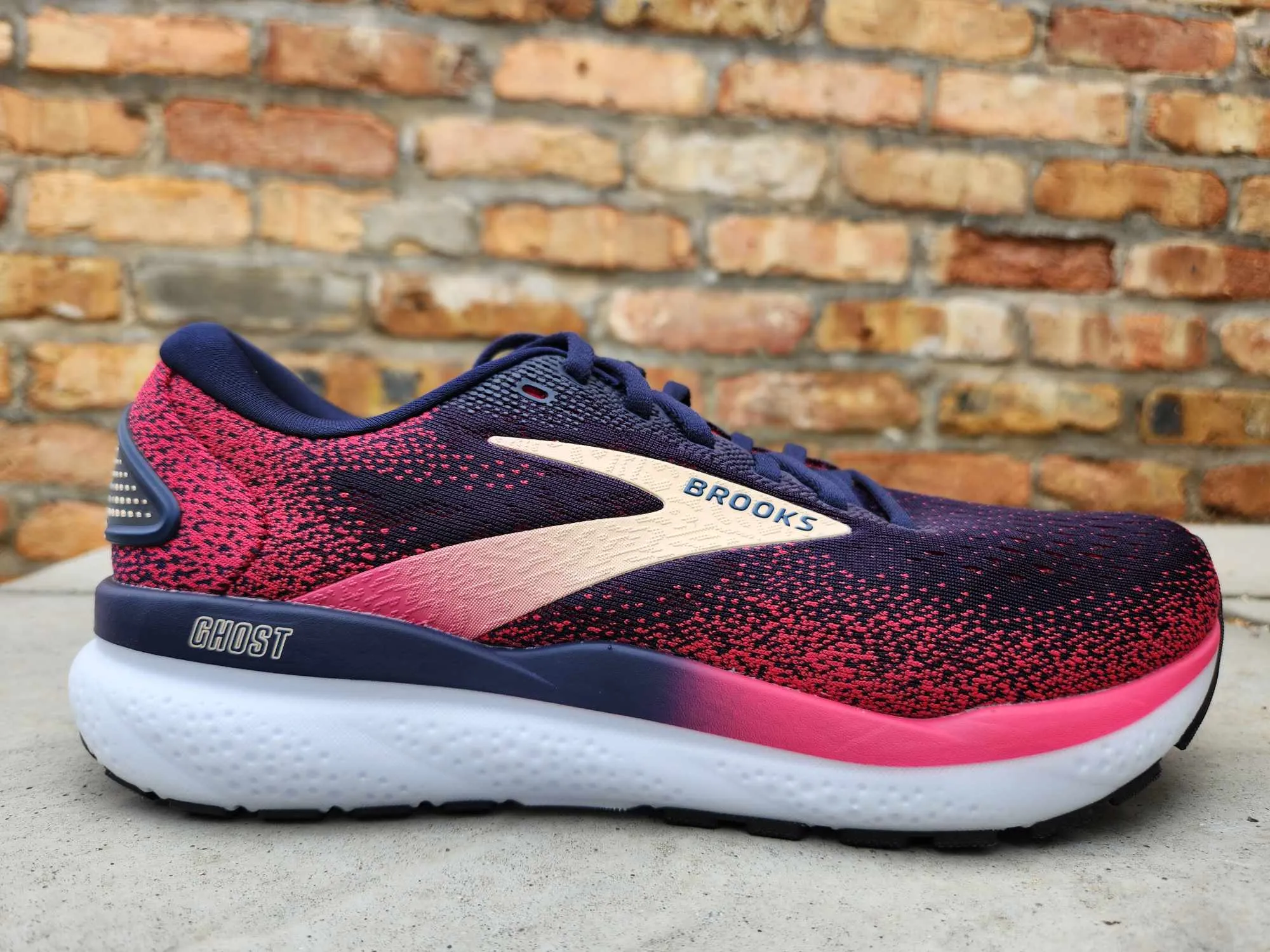 Brooks W Ghost 16