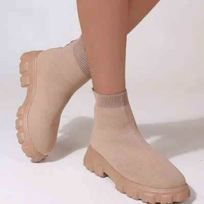 Contemporary Mesh Round Toe Low Heels Platform Boots
