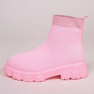 Contemporary Mesh Round Toe Low Heels Platform Boots