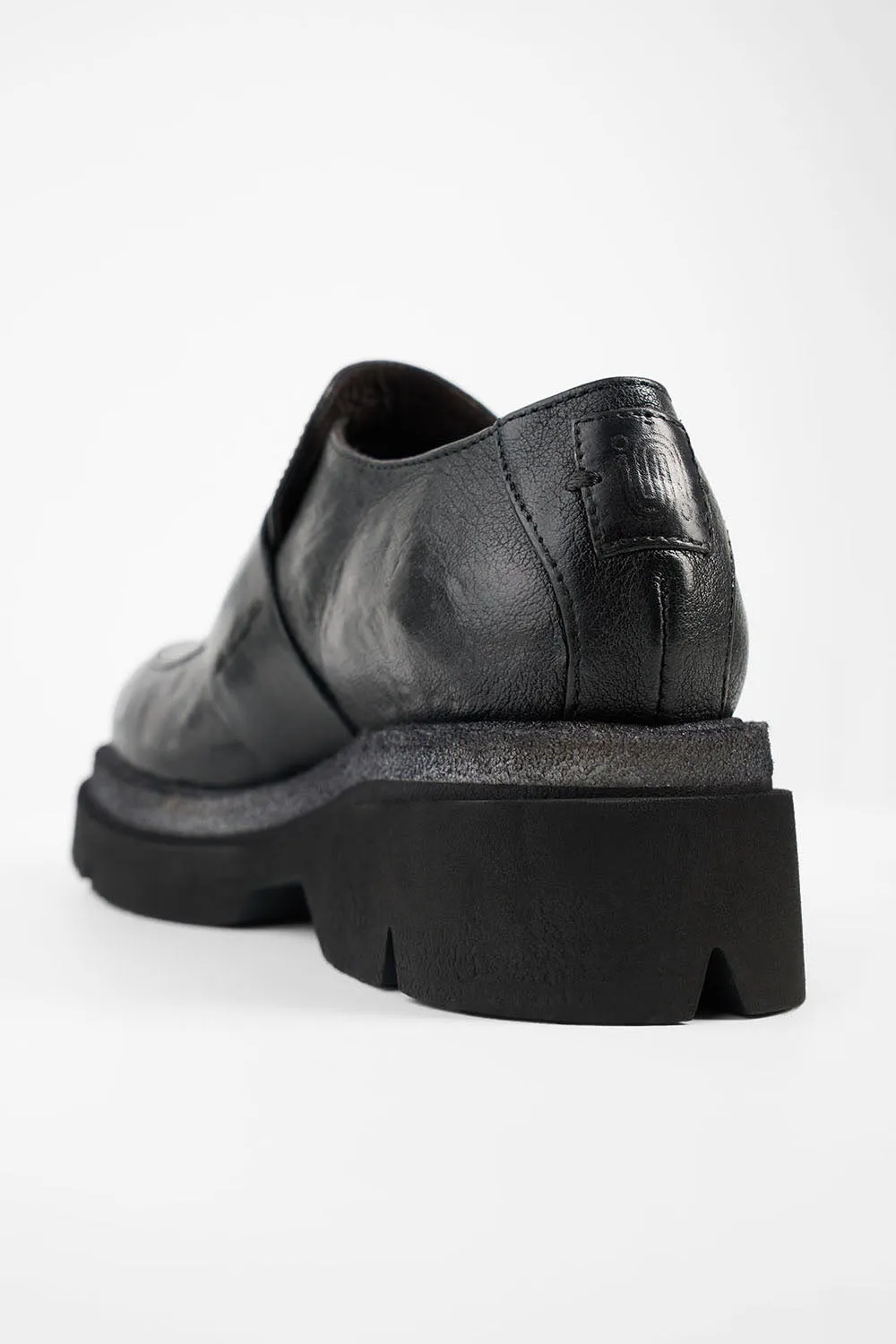 CROFT urban-black lightweight slip on shoes.