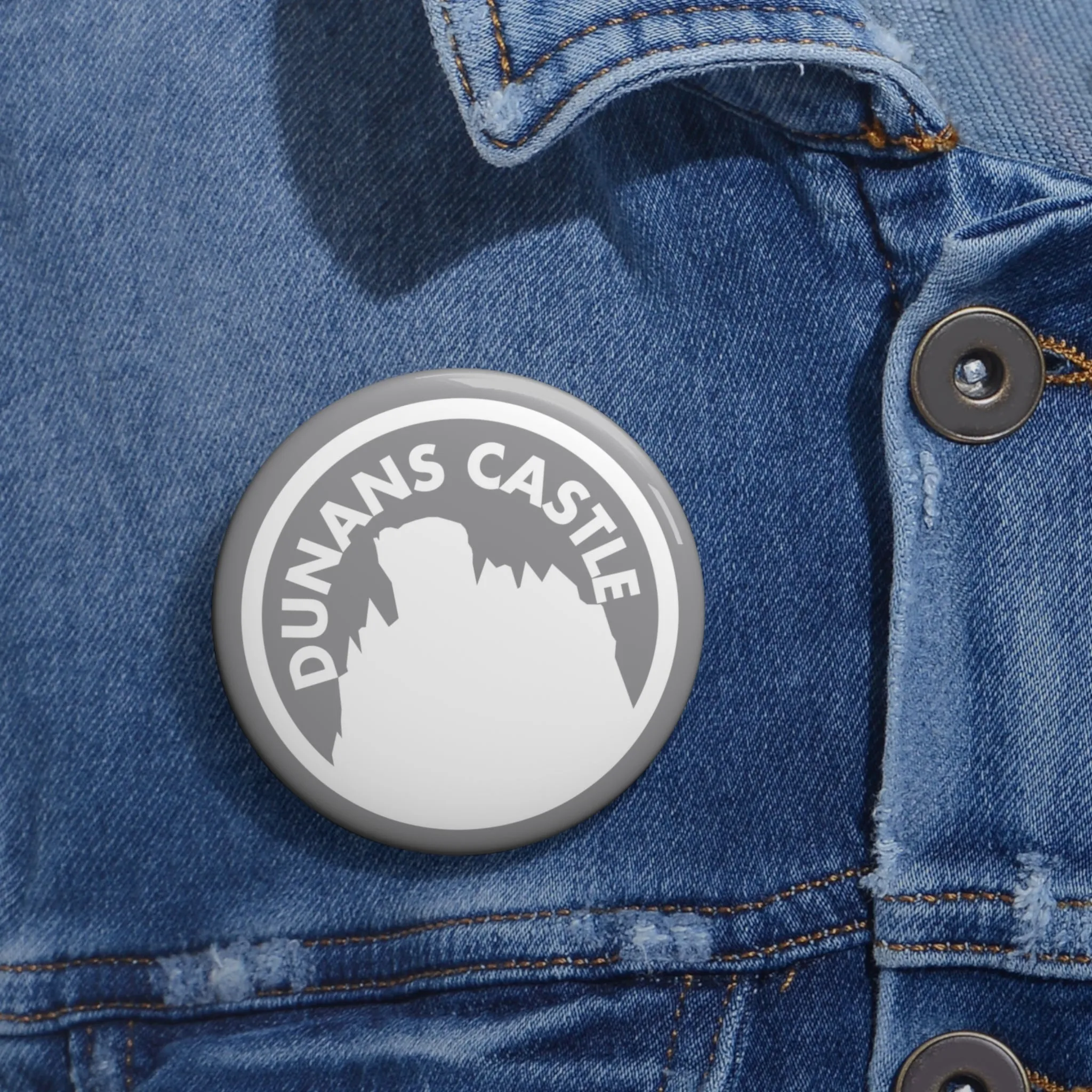 Dunans Castle Grey Badge