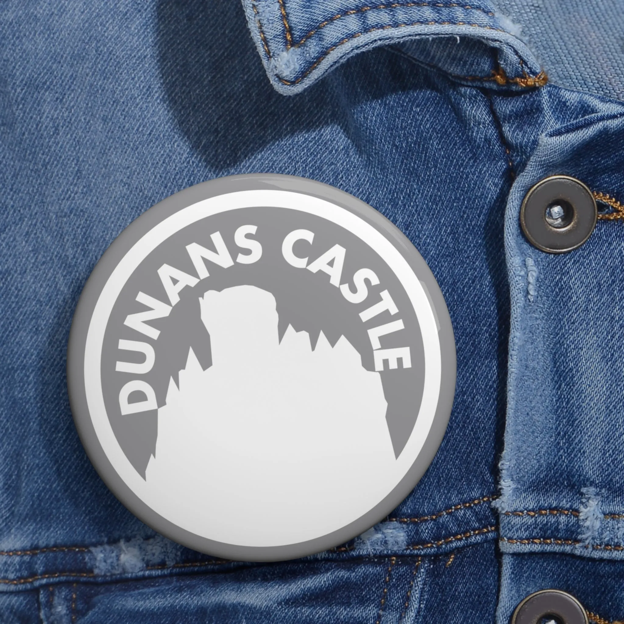 Dunans Castle Grey Badge