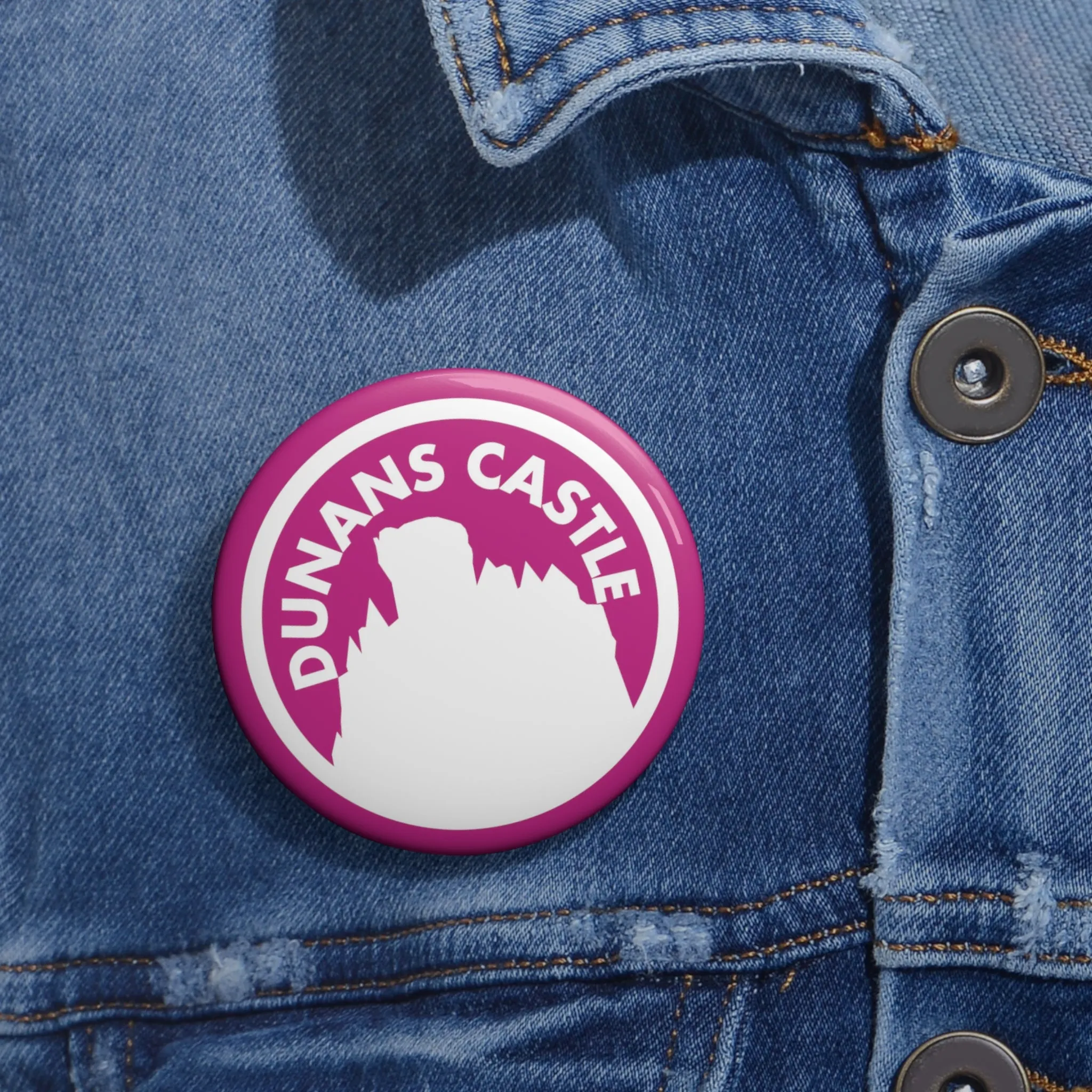 Dunans Castle Magenta Badge