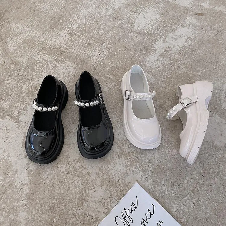 Glossy Creamy White Black Vintage Pearl Beads Sandals