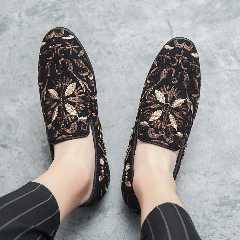 Handmade Embroidered Men's Loafers Cross-border Fashion Retro Foot Leather Shoes Large Size Casual Beanie Shoes