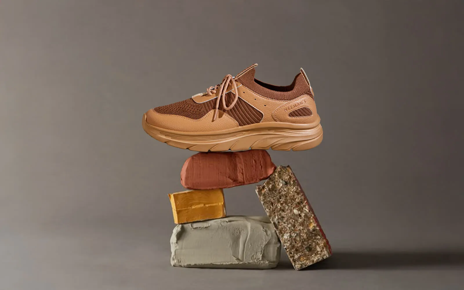 High Wave Sneakers : Tan