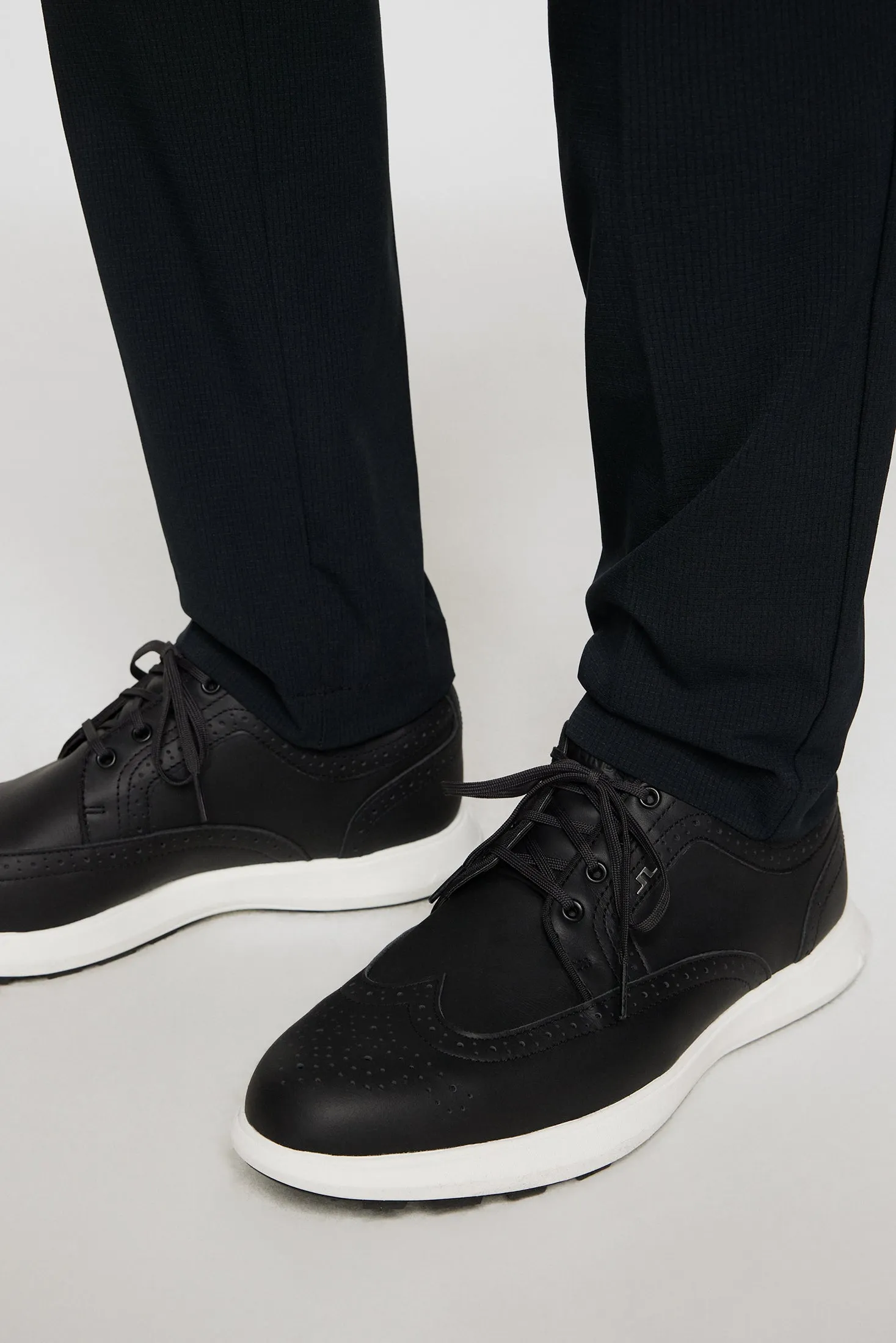 Men's Fairway Brogue Golf Sneaker