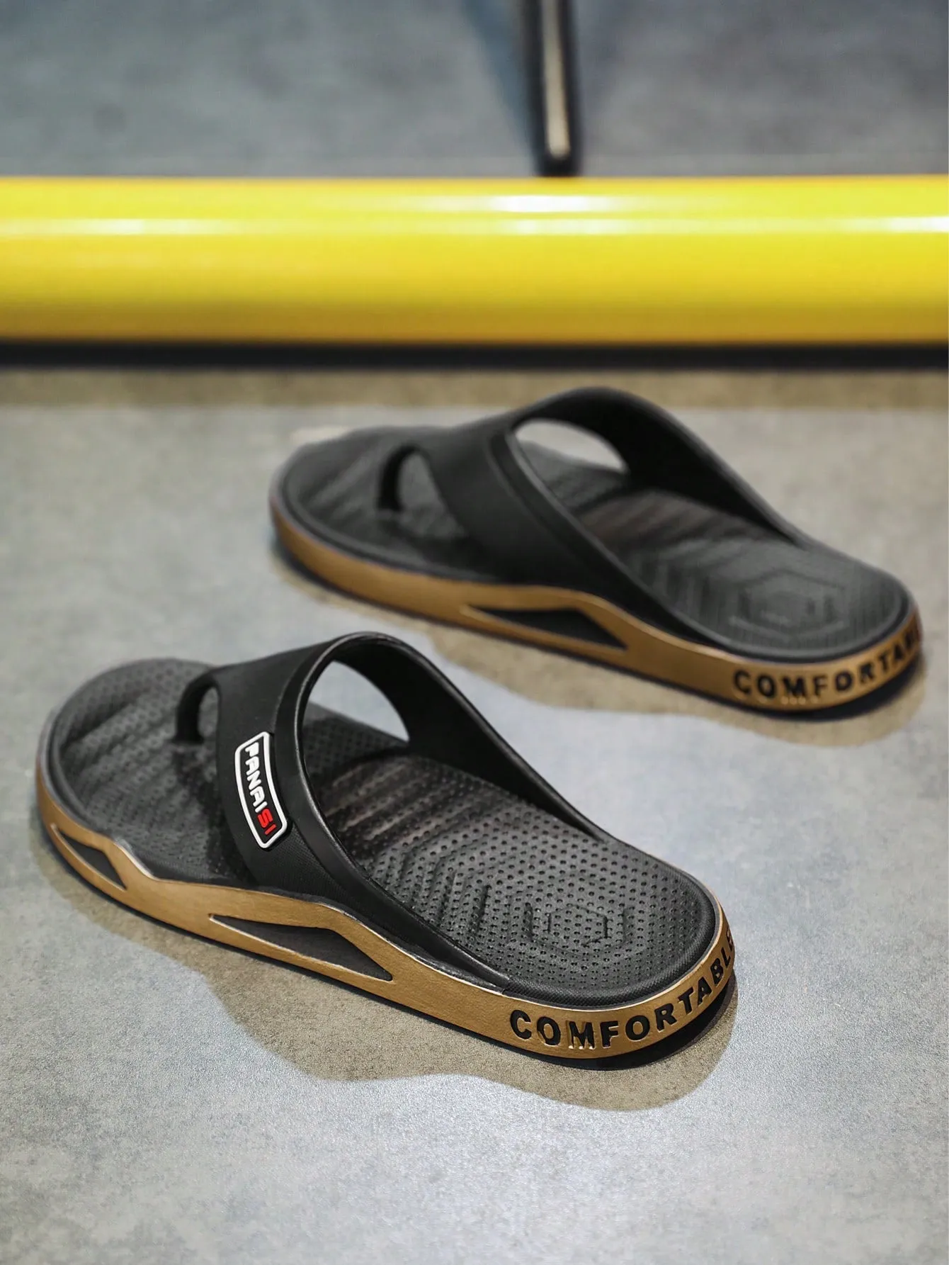 Men's Summer Fashion Flip Flops Sports Slippers Casual Beach Shoes