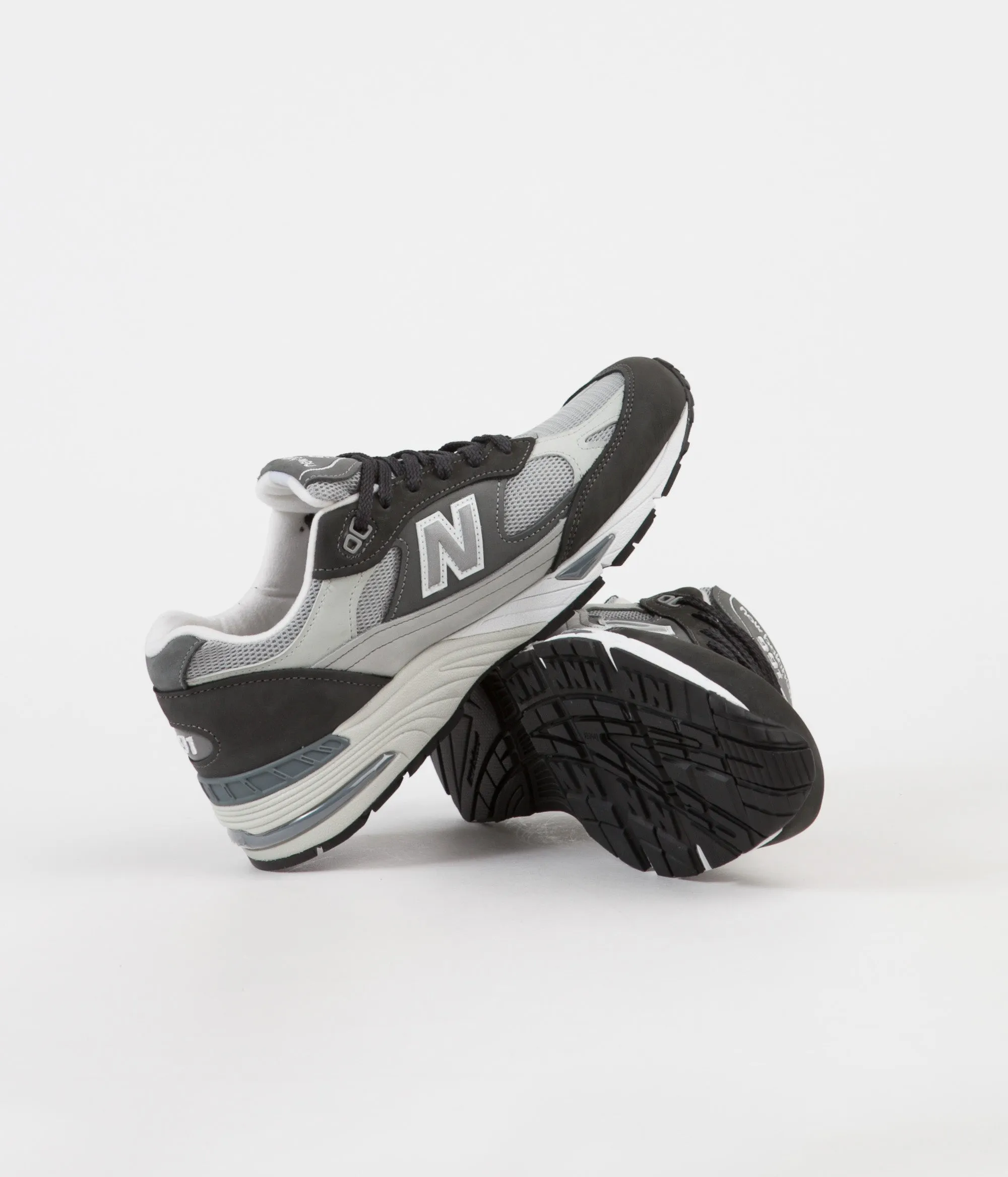 New Balance M991XG Made in UK Shoes - Black / Grey / Arctic Fox