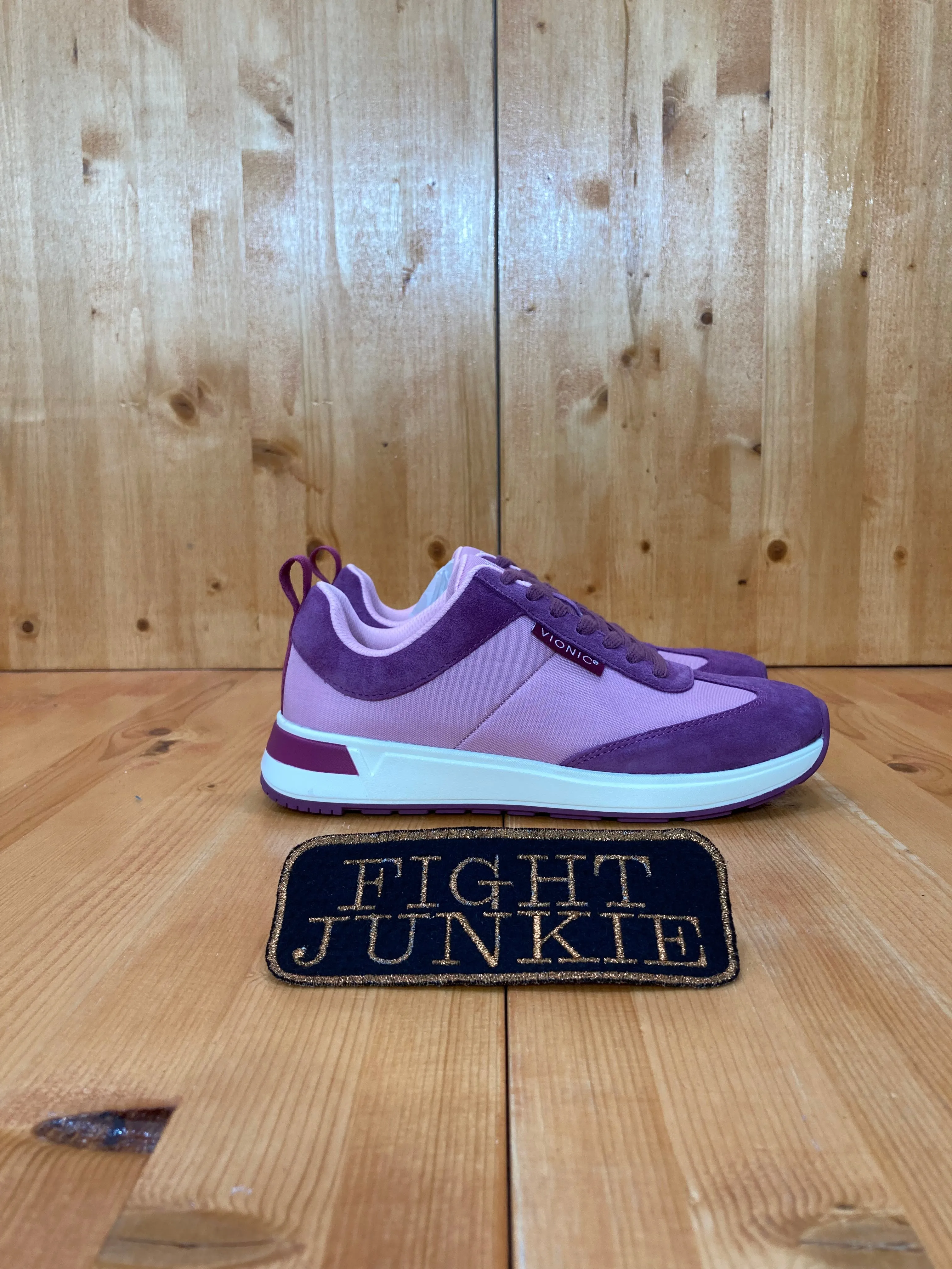NEW! VIONIC BREILYN Women Size 6 Athletic Comfort Walking Shoes Sneakers Cameo Pink