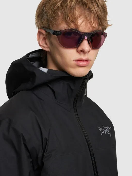 Oakley   Re:Subzero sunglasses 