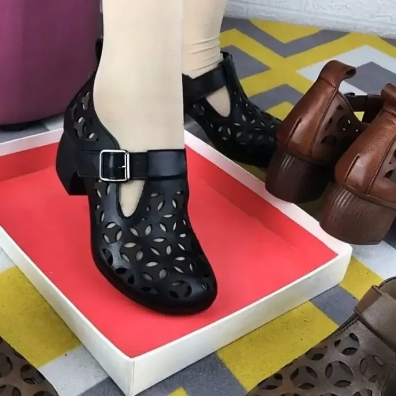 Retro ethnic style casual shoes