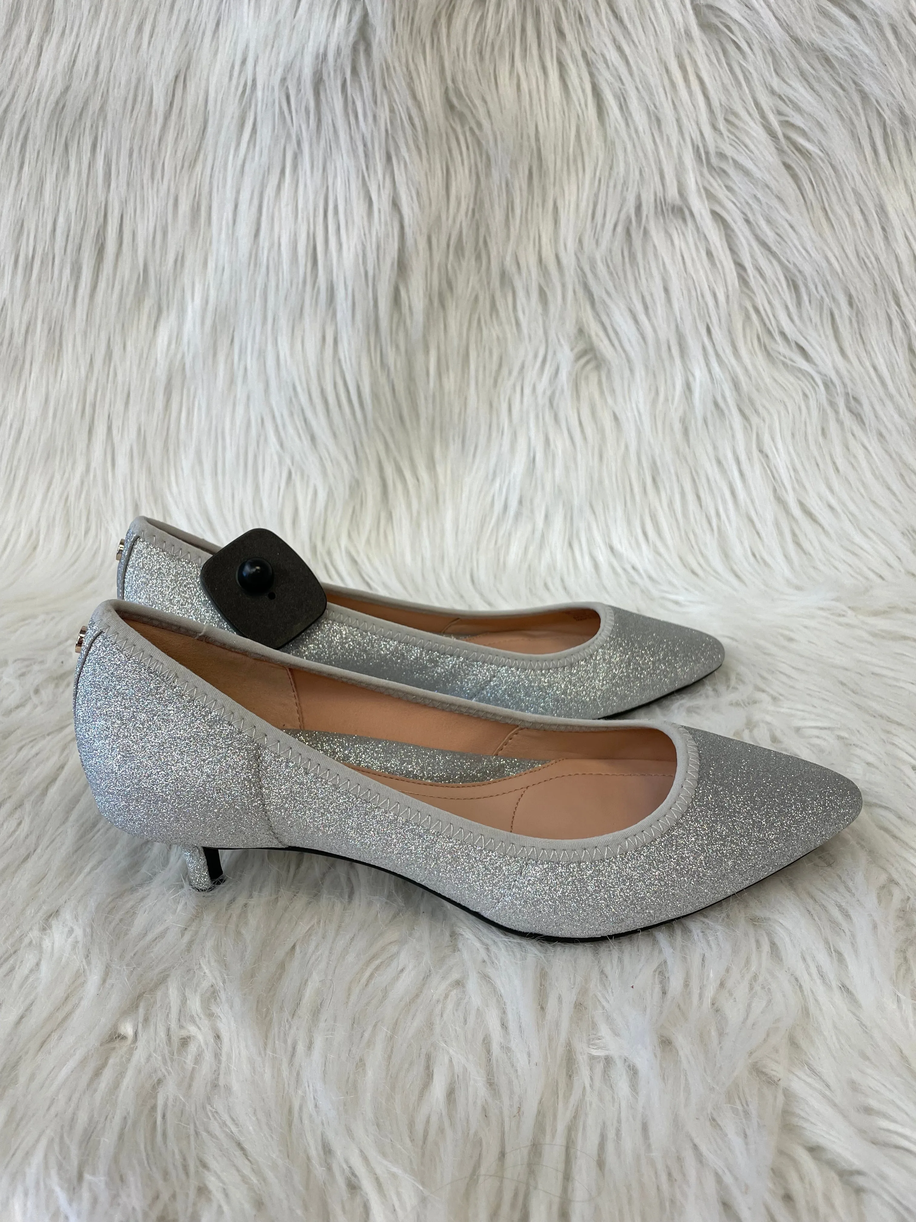 Shoes Heels Kitten By Taryn Rose Shoes In Silver, Size: 8