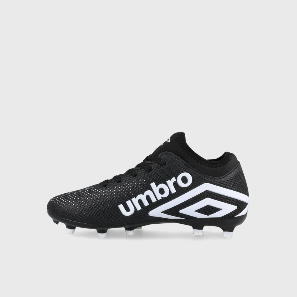 Umbro Youth Aurora Iii Fg Football Black/white _ 183227 _ Black