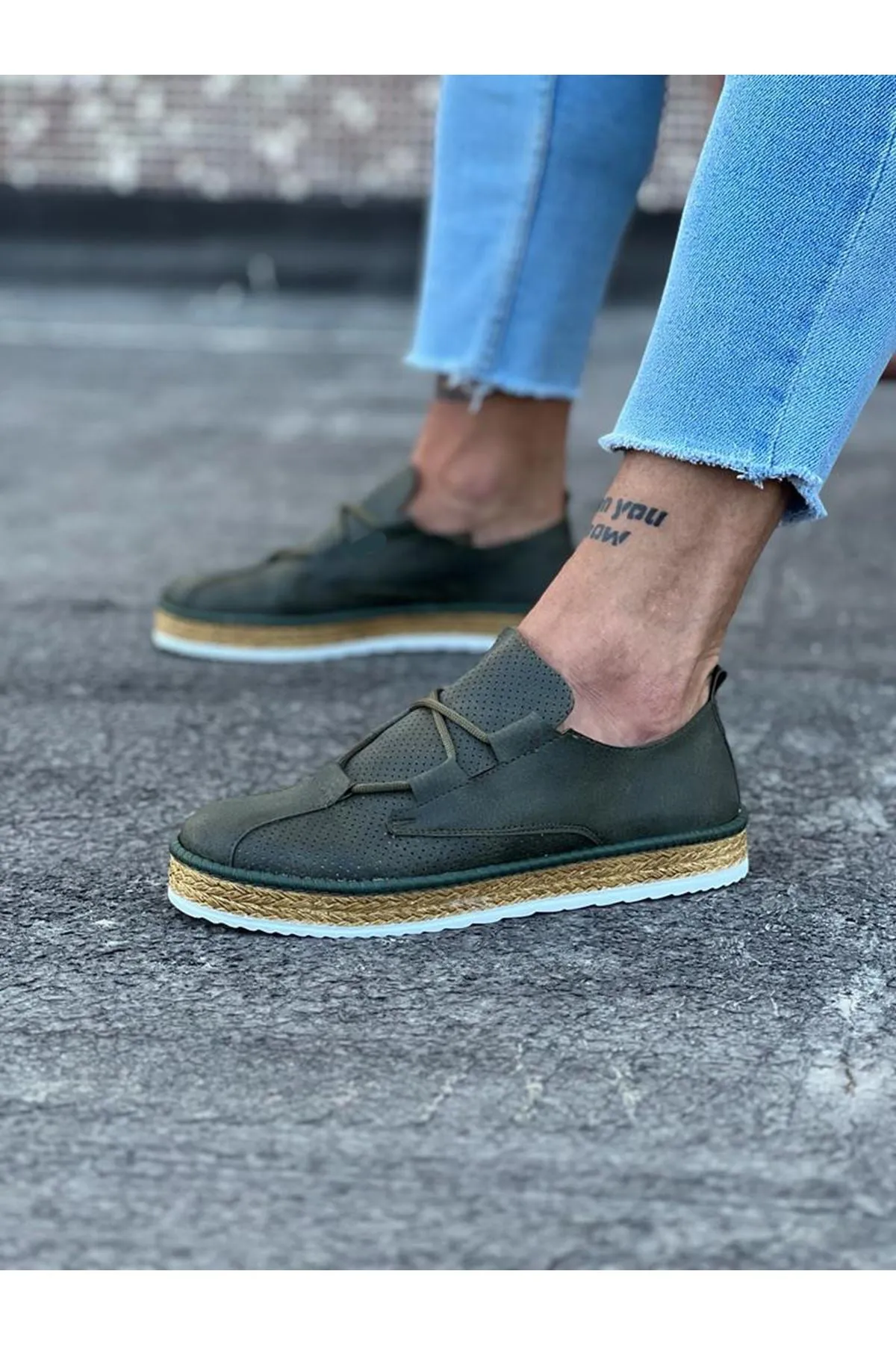 WG015 Khaki Men's Casual Shoes