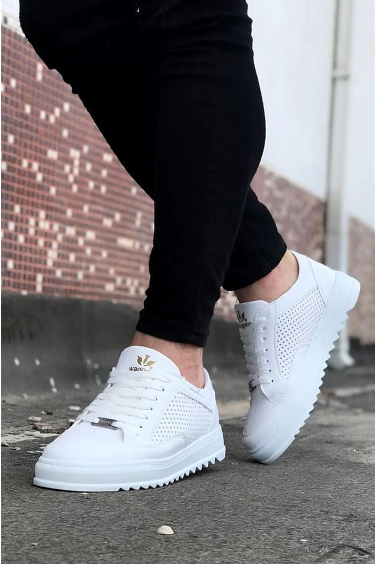 WG505 White Casual Shoes